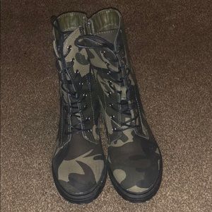 Camo boot